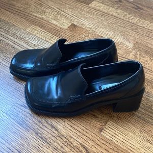 Vintage Steve Madden Toni Chunky Heel Loafer